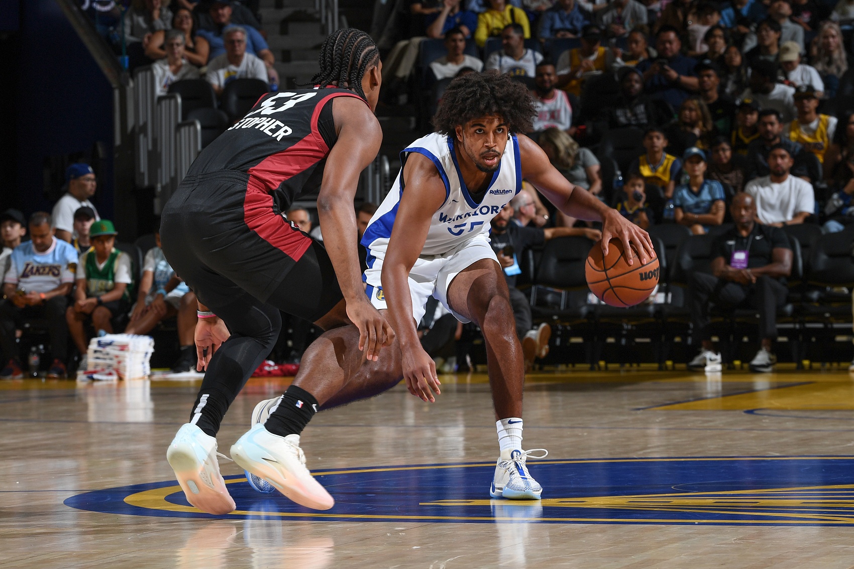 开云体育平台-热火以Ex10合约引进后卫伊森-汤普森 季前赛阵容已达18人