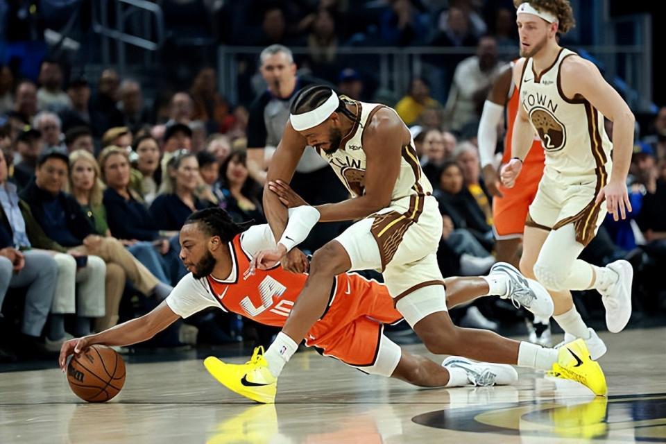 复出后首战效果一般，快船后场新援能否及时调整自己的状态呢？