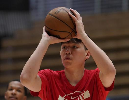 开云体育在线-高效，杨瀚森G联赛16投14中砍下31分8板3助1断1帽